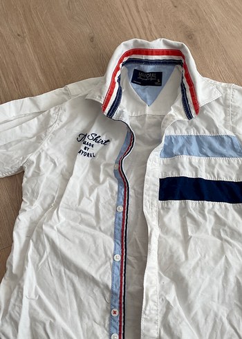 Erkek Çocuk Beyaz Düğmeli Uzun Kollu Gömlek - Görsel 3