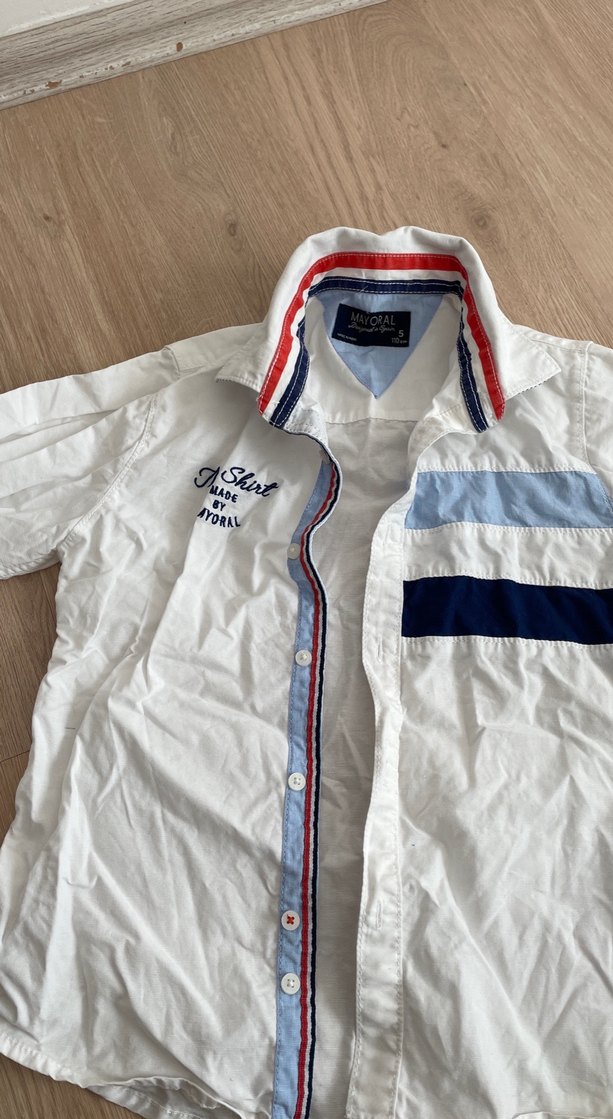 Erkek Çocuk Beyaz Düğmeli Uzun Kollu Gömlek - Görsel 3