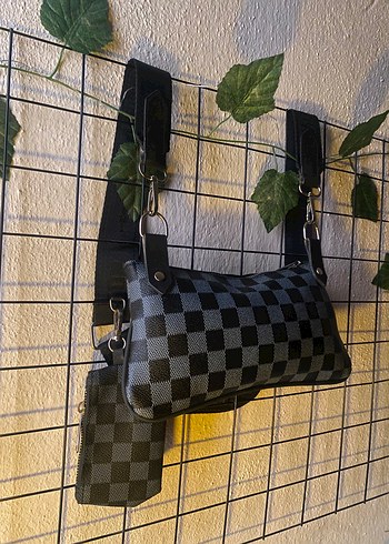 Beden Louis Vuitton Kadın Siyah Kareli Deri Omuz Çantası