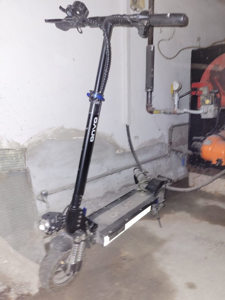 Orjinal Onvo Siyah Scooterı - Görsel 4