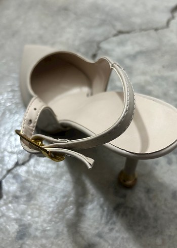 Diğer Bej Stiletto Topuklu Kadın Akşam Ayakkabısı