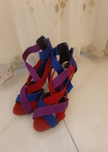 Renkli Çapraz Bantlı Yüksek Topuklu Kadın Ayakkabı
