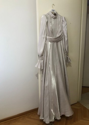 Özel tasarım nişan elbisesi - Görsel 6