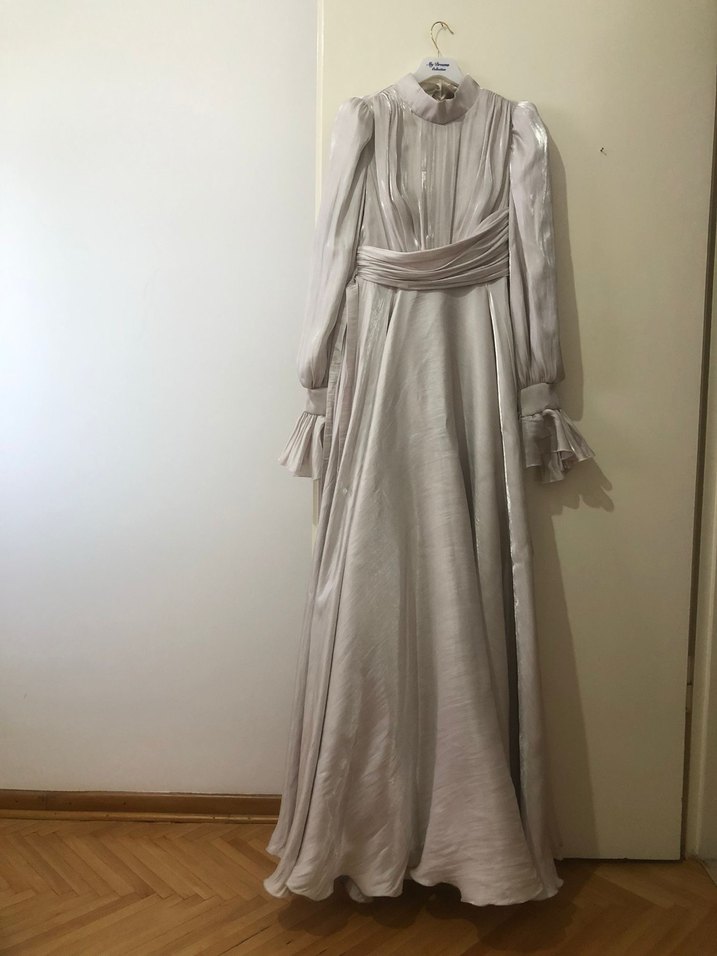 Özel tasarım nişan elbisesi - Görsel 2