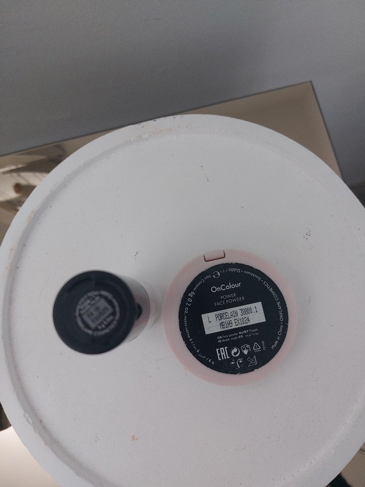 Bej Renkli Pudra ve Stick Fondöten - Görsel 4