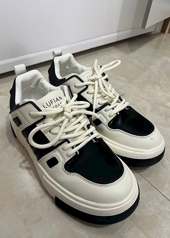 Lufian Siyah Beyaz Bagcikli Sneaker