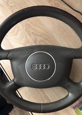 Diğer Audi Logolu Gri Oyun Direksiyonu