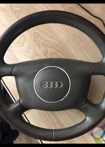 Audi Logolu Gri Oyun Direksiyonu