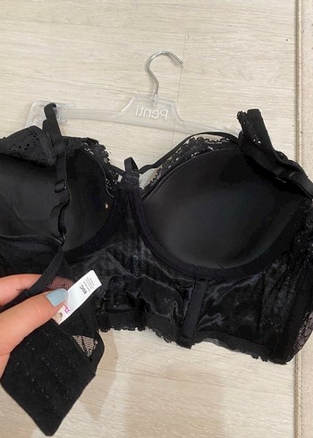 Penti Kullanılmış Siyah Dantelli Mini Goth Bralet