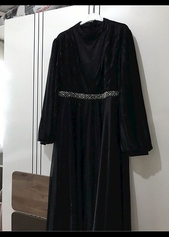 Siyah Abiye Tesettür