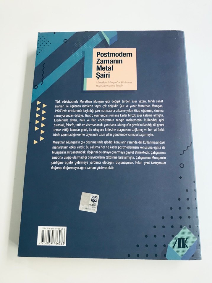 Postmodern Zamanın Metal Şairi Kitabı - Görsel 2