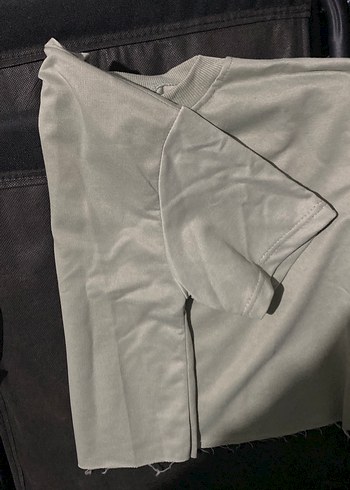 Gri Kadın Süet Tişört - Görsel 3