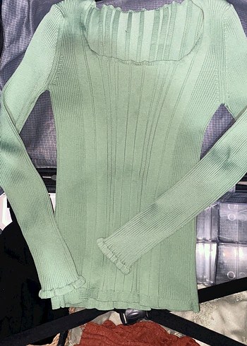 Yeşil Boğazlı İnce Triko Kadın Kazak - Görsel 3