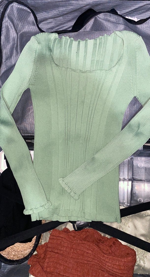 Yeşil Boğazlı İnce Triko Kadın Kazak - Görsel 3