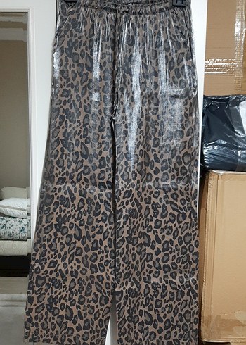 Kahverengi Leopar Desenli Bol Kesim Pantolon