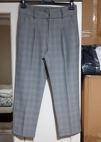 Gri Ekoseli Kumaş Pantalon