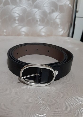 Gri Tokalı Siyah Deri Kadın Kemer