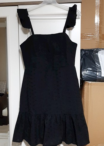 Siyah Fırfırlı Midi Strappy Elbise