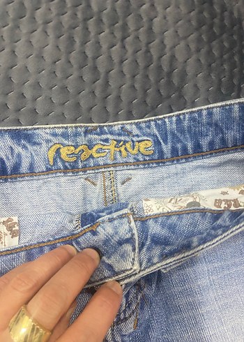 Renkli Baskılı Mini Kot Pantolon