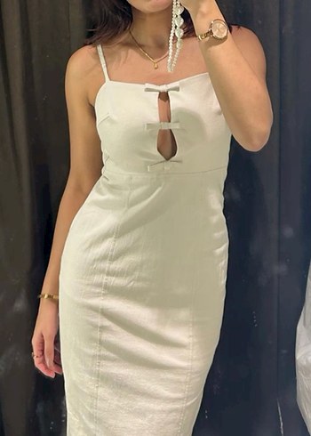 Zara Beyaz İnce Askılı Midi Kalem Elbise