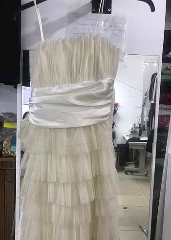 Beyaz Pilili Uzun Straplez Abiye Elbise - Görsel 2