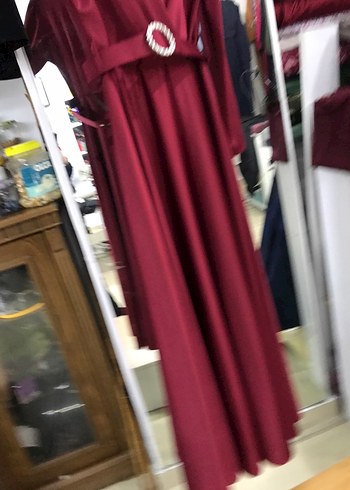 Bordo Parlak Uzun Kol V Yaka Kemerli ABİYE ELBİSE - Görsel 5