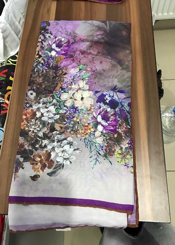 Le Monde Paris Mor Çiçek Desenli İpek Fular - Görsel 2