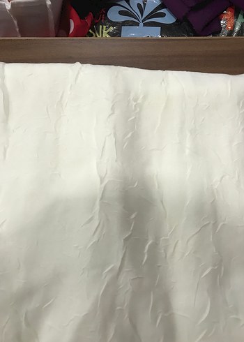 Beyaz ve Pembe Dökümlü Kadın Şal - Görsel 5