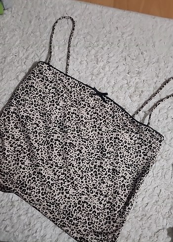 Kadın Gri Zebra Desenli Tüylü Crop Top