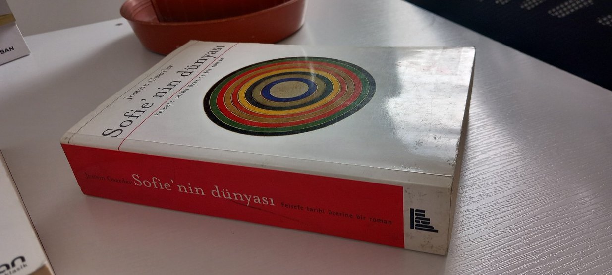 sofianin dünyası - Görsel 2