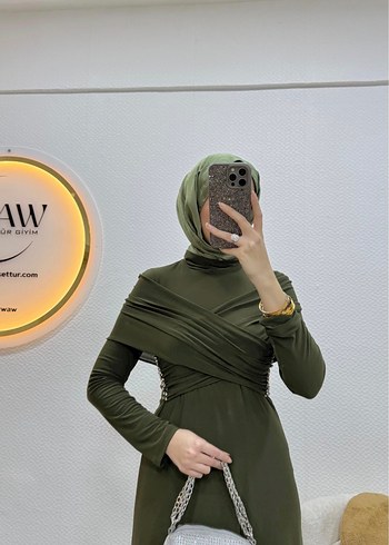 Drapeli Uçuşan Haki Uzun Elbise - Görsel 2