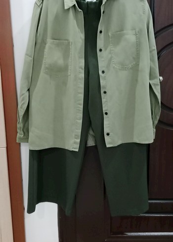 Zara Düğmeli Krep Kadın Gömlek