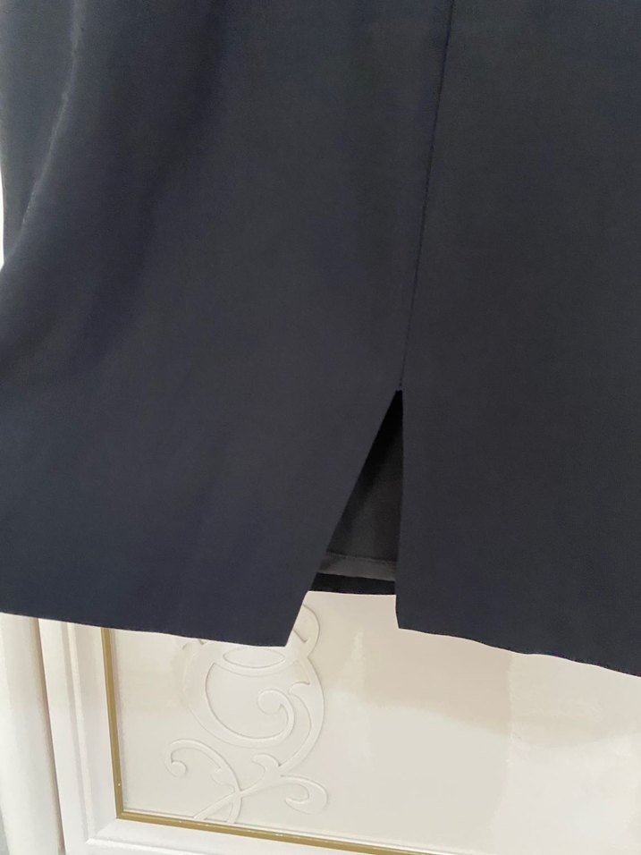 Zincir Detaylı Siyah Mini V Yaka Abiye Elbise - Görsel 5