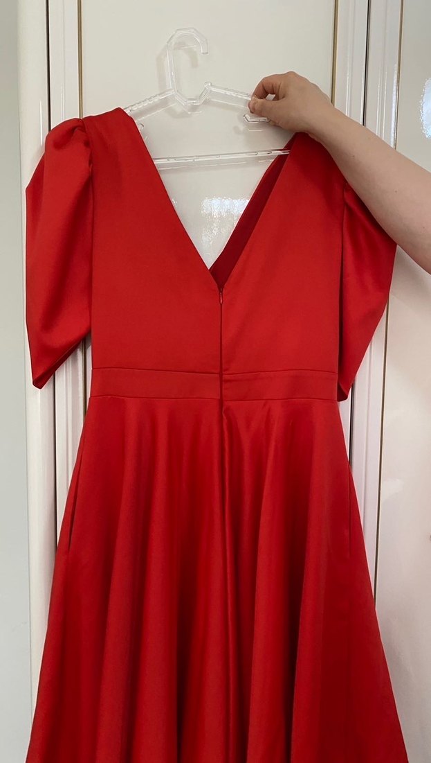 Kırmızı Drapeli V Yaka Uzun Abiye Elbise - Görsel 4