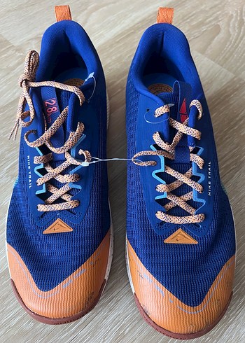 Nike Trail Sneakers