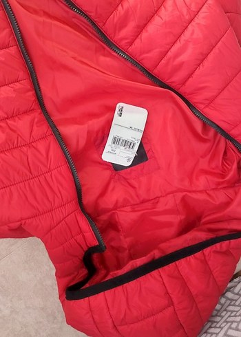 LC Waikiki Kapüşonlu Kırmızı Erkek Kışlık Mont