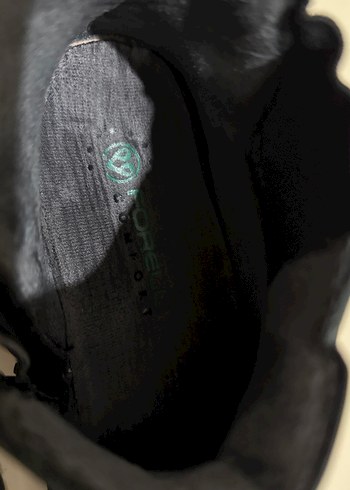 Forelli Siyah Deri Tokalı Kadın Bot - Görsel 3