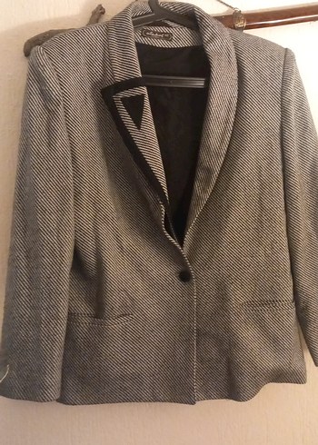 Gri Kadın Düğmeli Yün Blazer Ceket