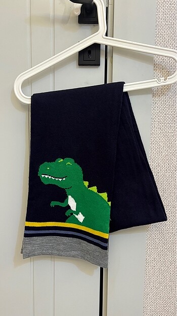 Penti dino erkek çocuk atkı