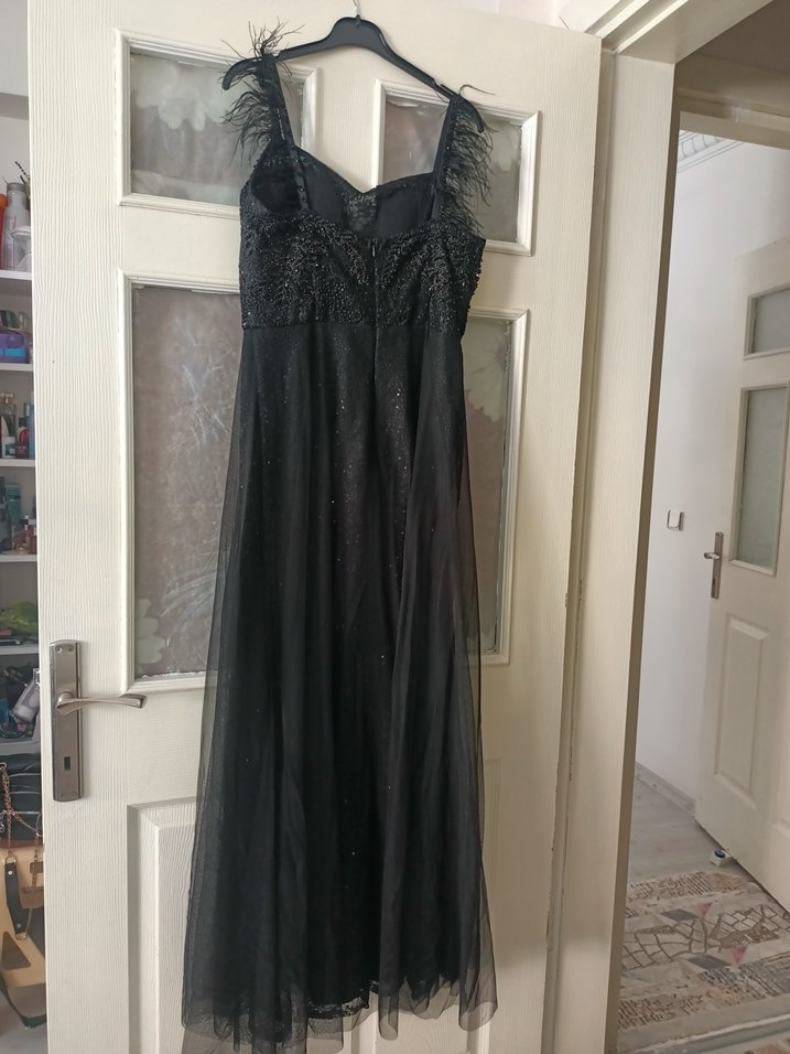 Siyah pullu tül abiye - Görsel 3