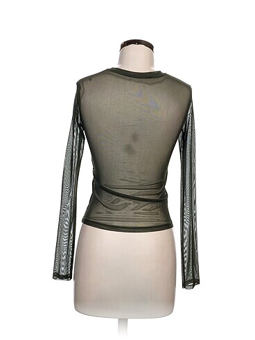 s Beden Bershka Bluz %70 İndirimli.