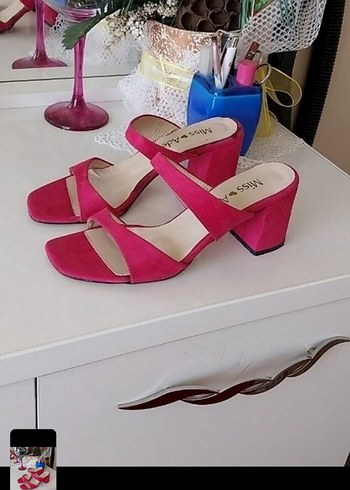 Pembe Tokalı Blok Topuklu Kadın Terlik - Görsel 2