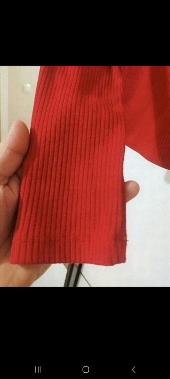 Kırmızı Uzun Kollu Crop Top - Görsel 4