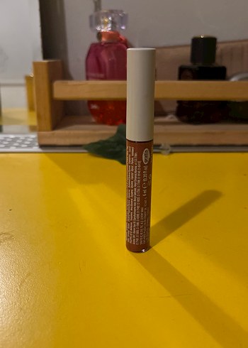 Diğer Bej Renkli Likit Ruj