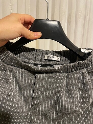 BERSHKA pantolon