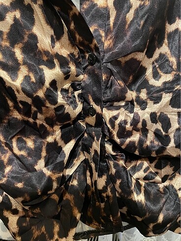 Leopar gömlek