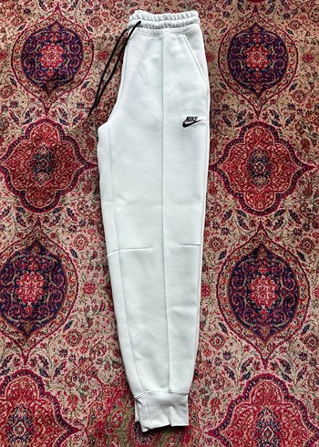 Nike Eşofman Altı SIFIR ORJINAL ETİKETLİ FATURALI ACİL SATILIK - Görsel 2