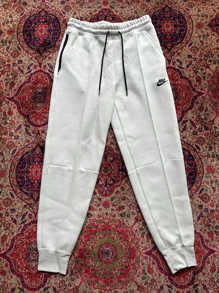 Nike Eşofman Altı SIFIR ORJINAL ETİKETLİ FATURALI ACİL SATILIK - Görsel 3