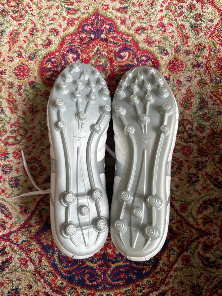 Beyaz Erkek Futbol Ayakkabısı Velcro Detaylı - Görsel 2