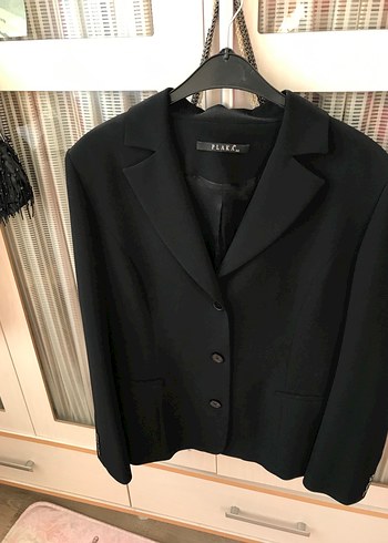 Düğmeli Siyah Kadın Blazer Ceket